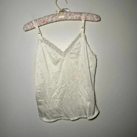 Vintage nylon and lace cream camisole cottagecore  S - Picture 3 of 4